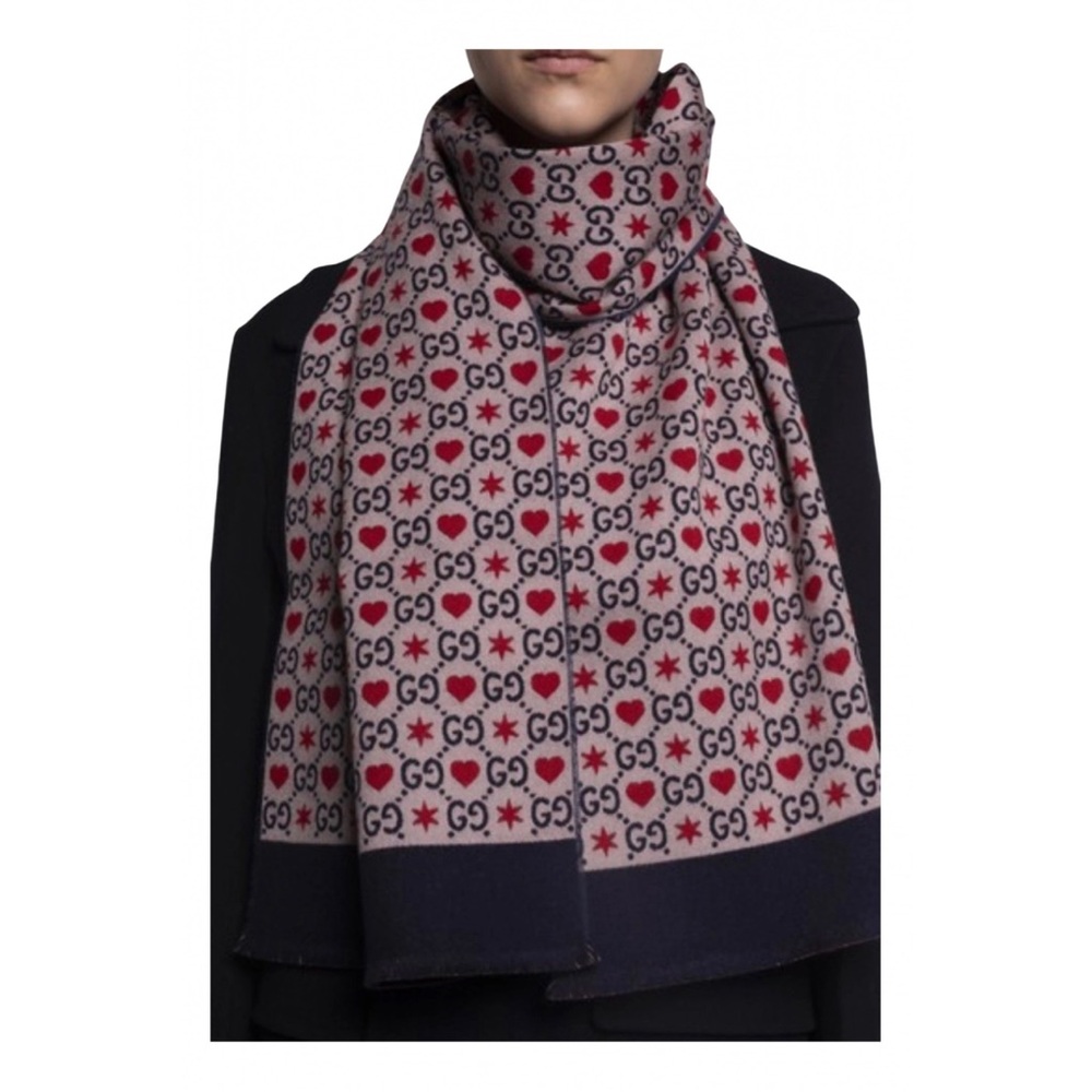 Gucci Navy and Red GG Hearts Pattern Wool Scarf BNWOT